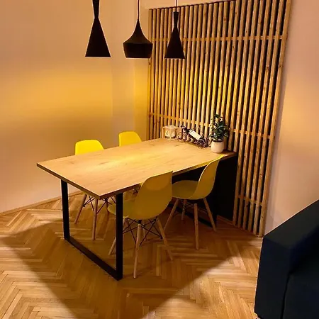 Διαμέρισμα Bright Stylish Apartment In The City Centre Τιμισοάρα