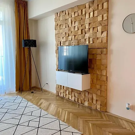 Bright Stylish Apartment In The City Centre *