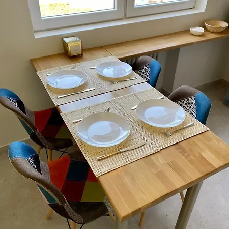 Διαμέρισμα Bright Stylish Apartment In The City Centre *